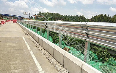 高速公路波形護欄板