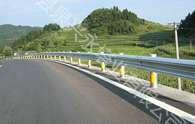 高速公路波形護欄板